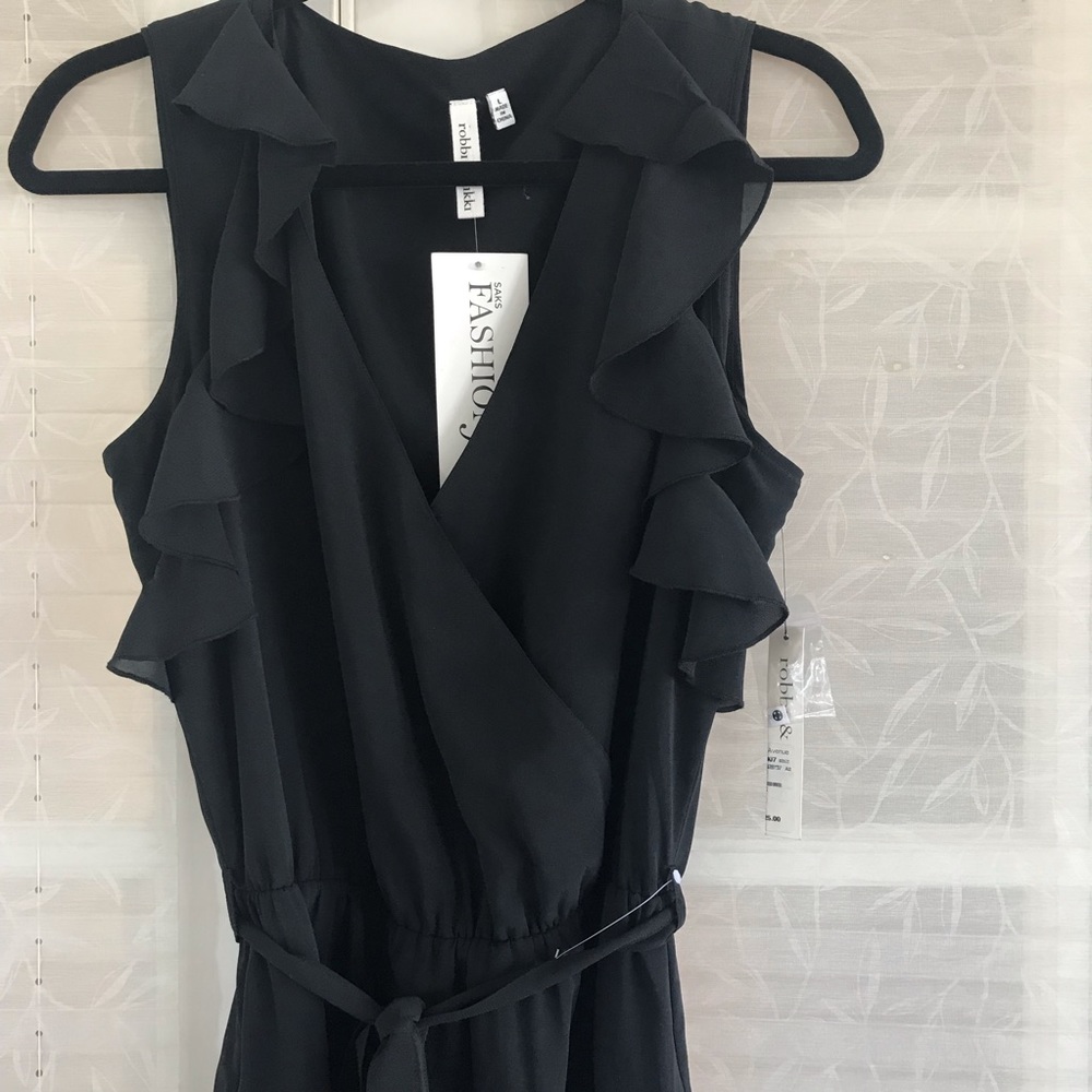 NWT Robbi & Nikki Black Dress